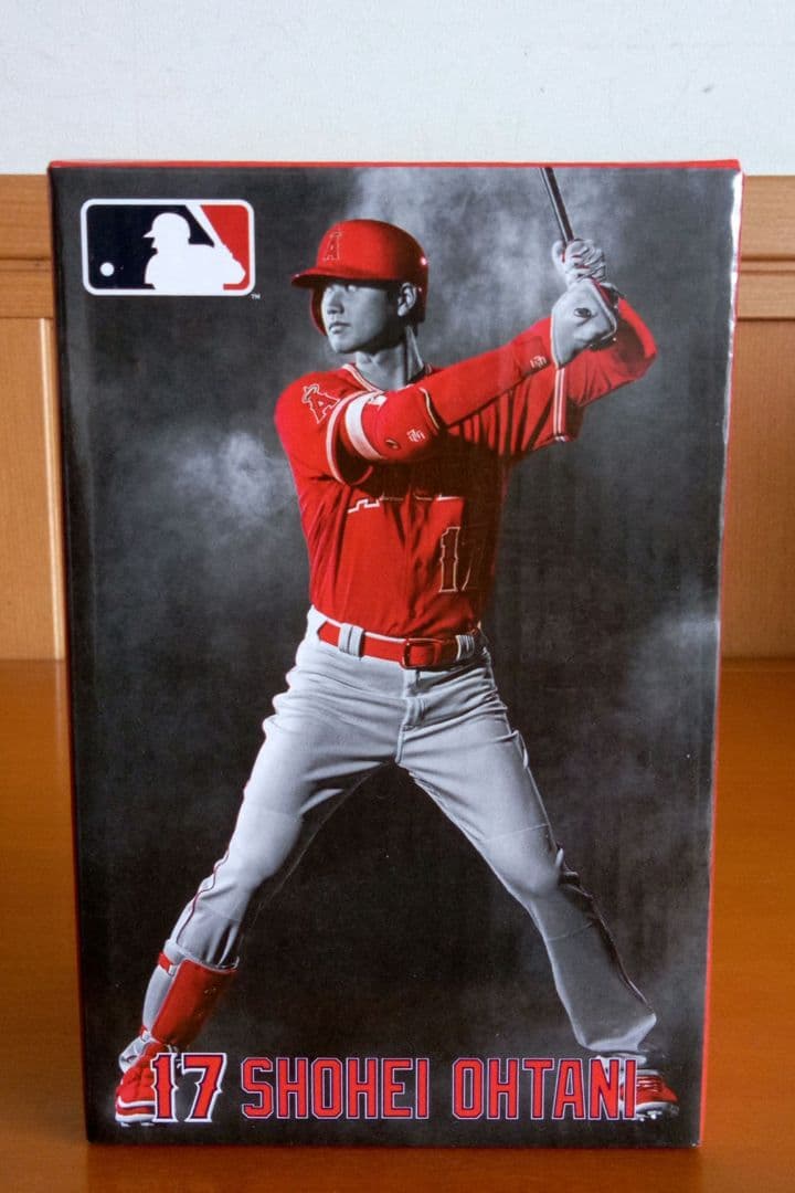 大谷翔平×SEIKO フィギュア エンジェルスの大谷くんとスーツの大谷くん