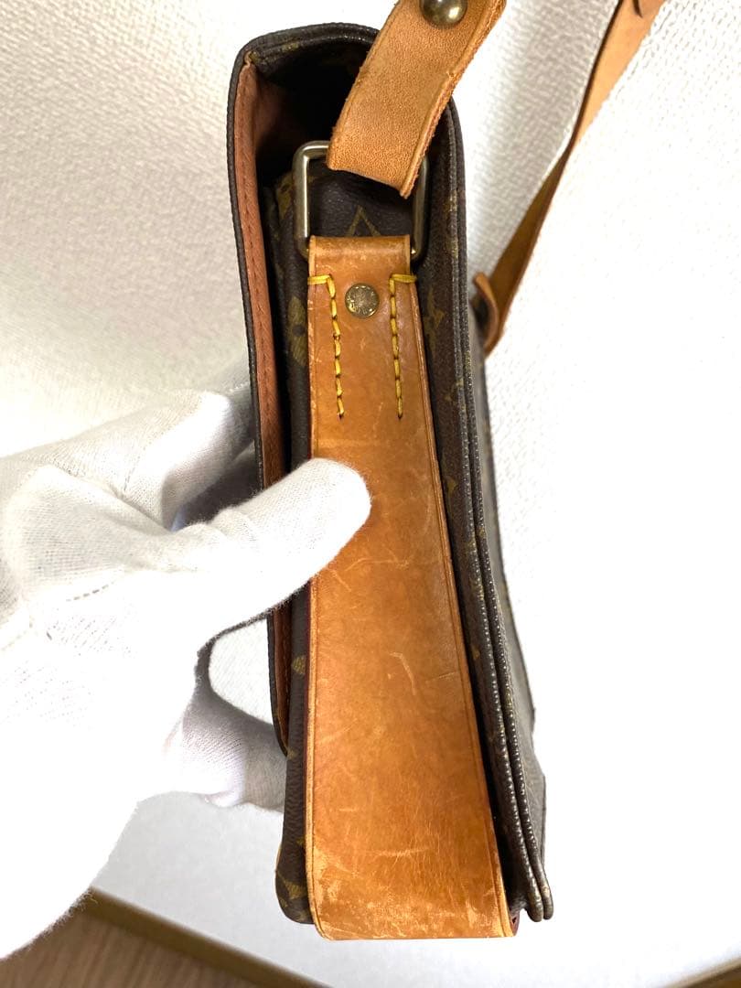 LOUIS VUITTON ルイ ヴィトン モノグラム カルトシエール ショルダ