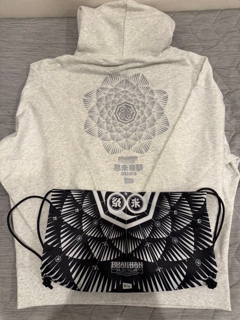 f*l様 Kiu 尽未来祭 コラボ 非売品パーカー XL ☆JバルヴィンxTakashi Murakamiコラボ☆日本未発売☆海外限定 (Kaikai