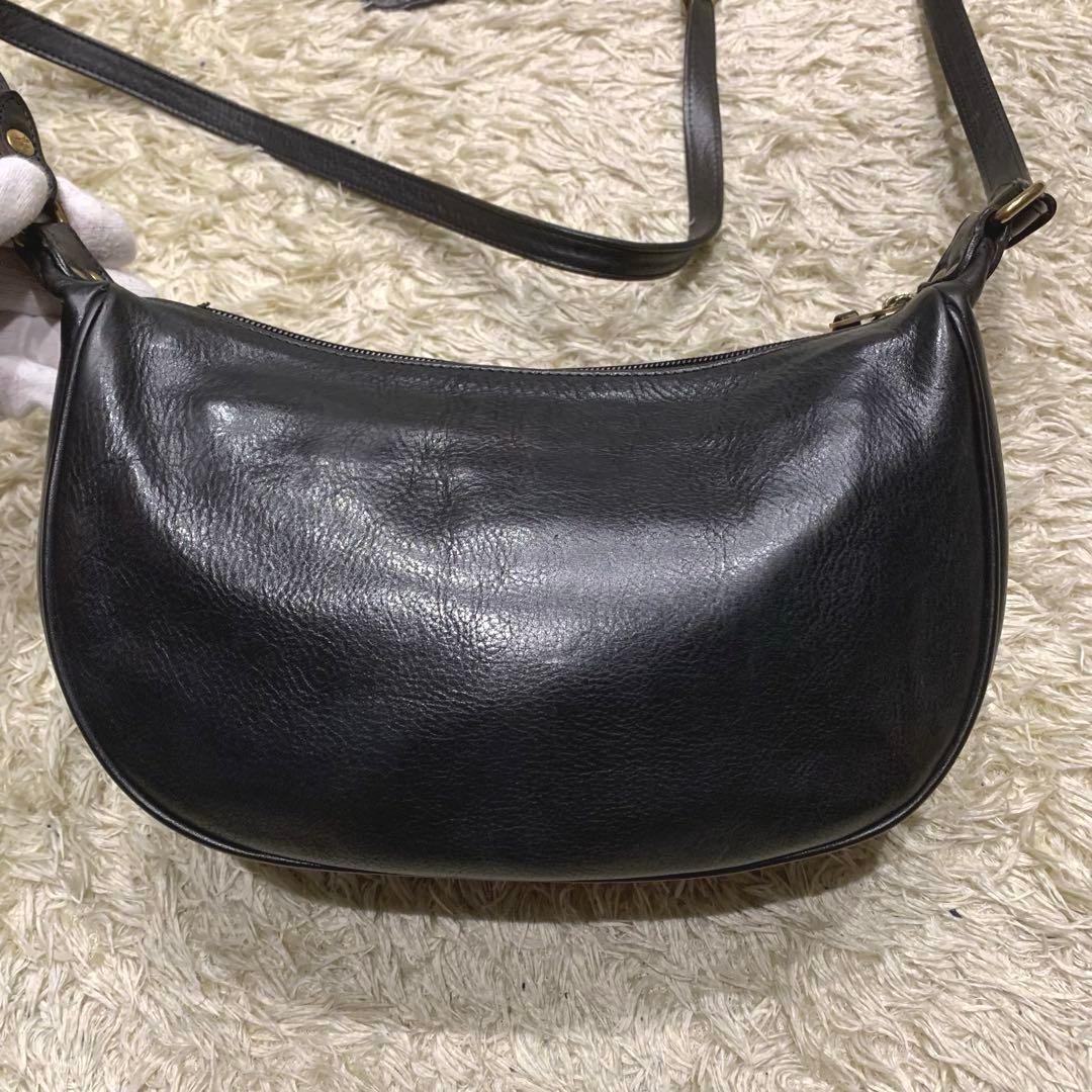 美品✨イルビゾンテ ショルダーバックハーフムーン クロスボディ