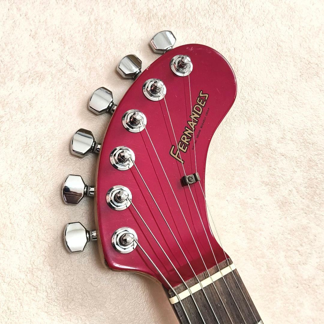 最終値下!【美品】ZO-3 レッド アンプ内蔵ミニギター ヘッドフォン端子