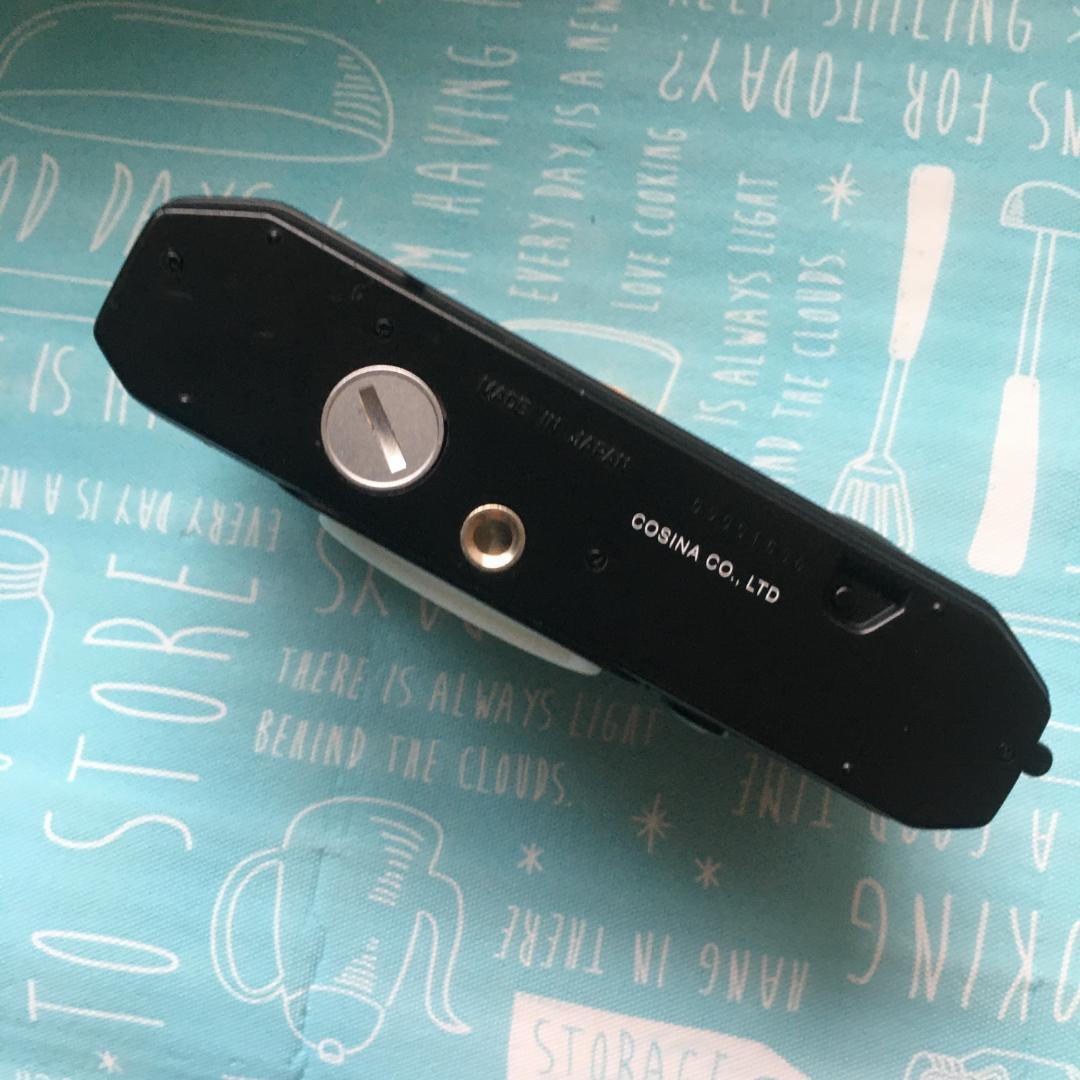 《難あり実用》 ベッサR コシナ フォクトレンダー、箱・取説・付属ストラップ付