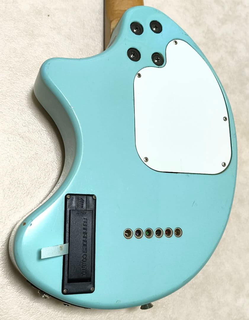 最終値下!【美品】ZO-3 ライトブルー アンプ内蔵ミニギター 青LED