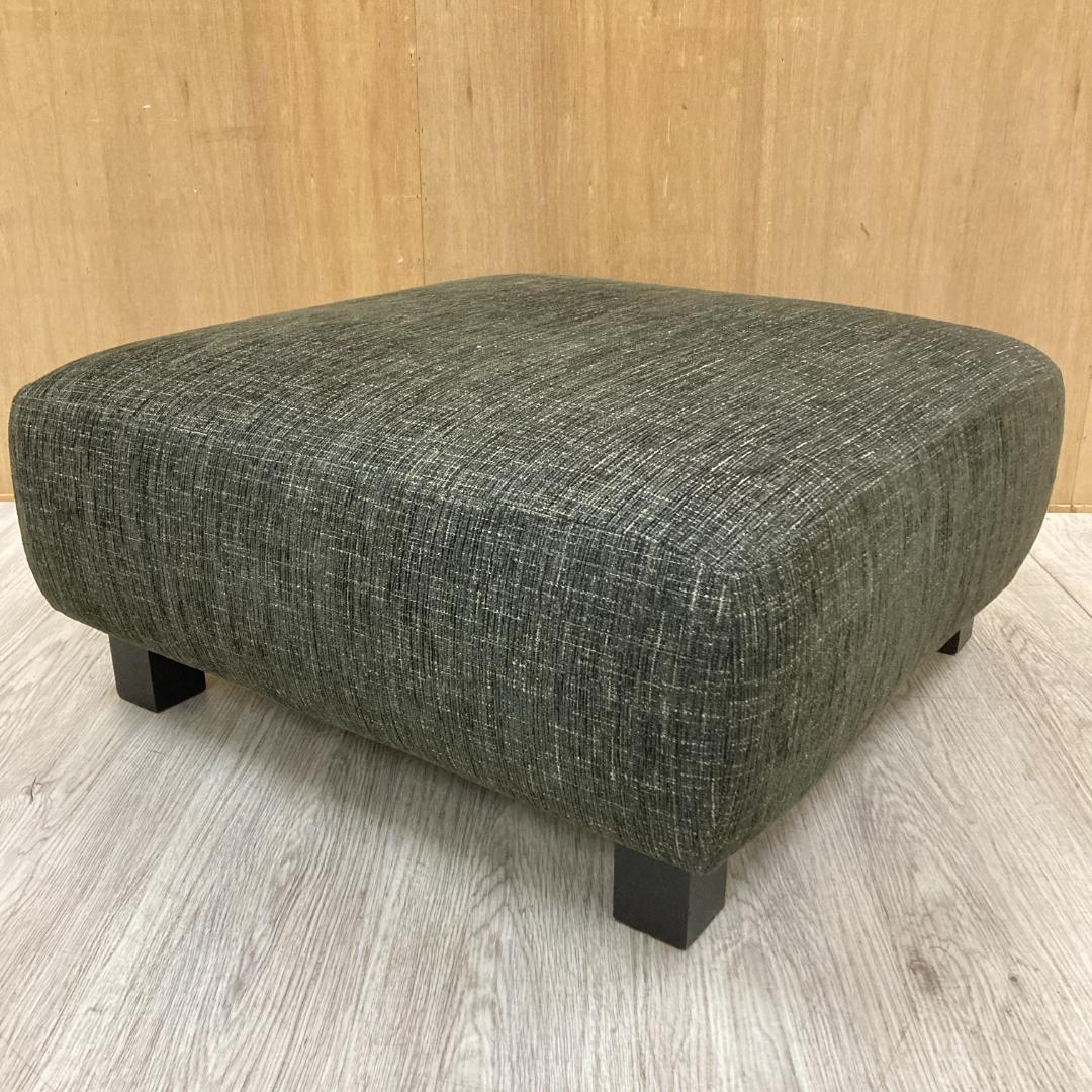 NOYES ノイエス　スツール　オットマン