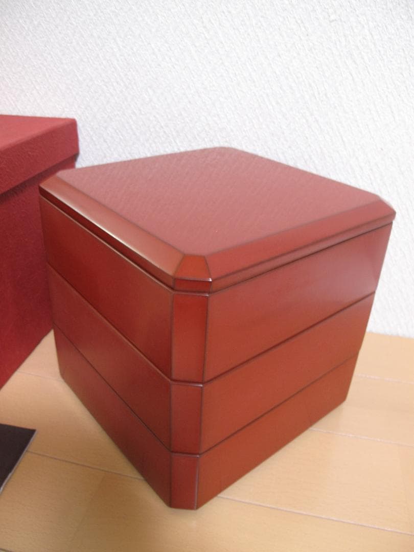 ｍ.さま専用　相田啓介　隅切重　漆塗　会津塗　朱　マット　重箱 三段重