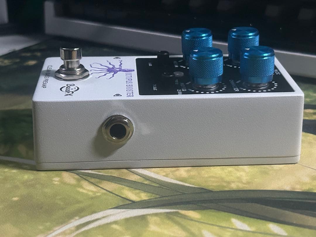 レア】BassFX Octopus Booster ベースプリアンプ - メルカリ