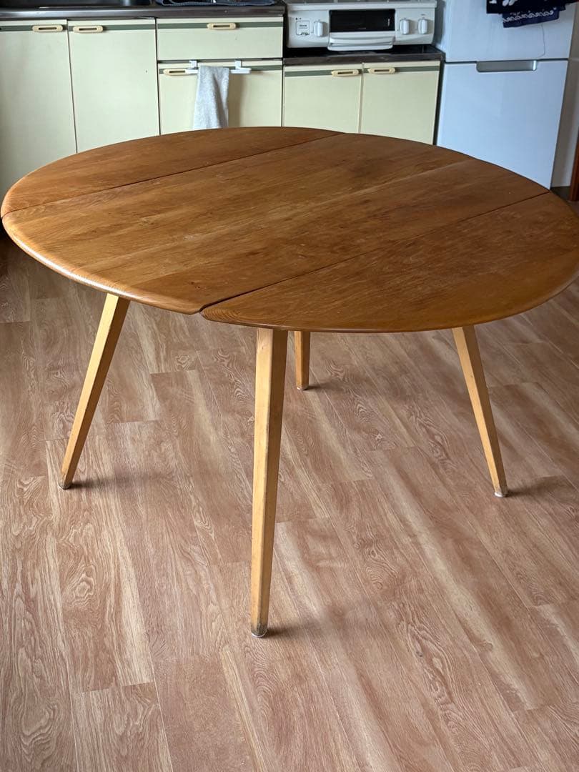 アーコール　バタフライテーブル　8月中まで