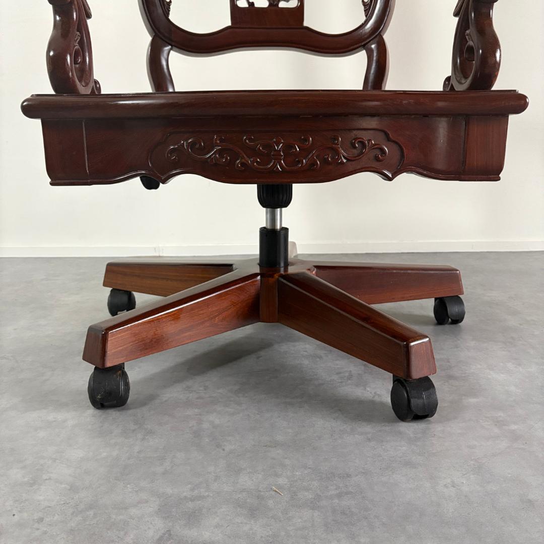 キャスター付き アンティーク調 透かし彫り チェア