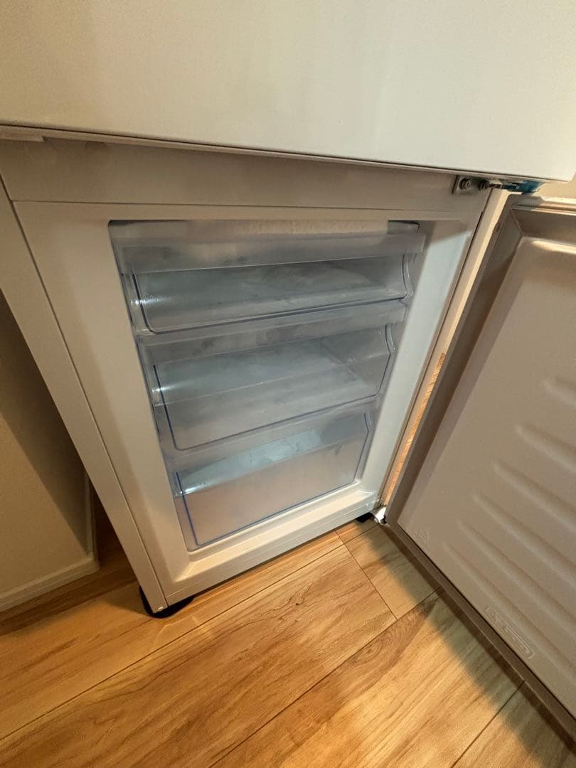 Hisense 冷蔵庫 HR-D1701W