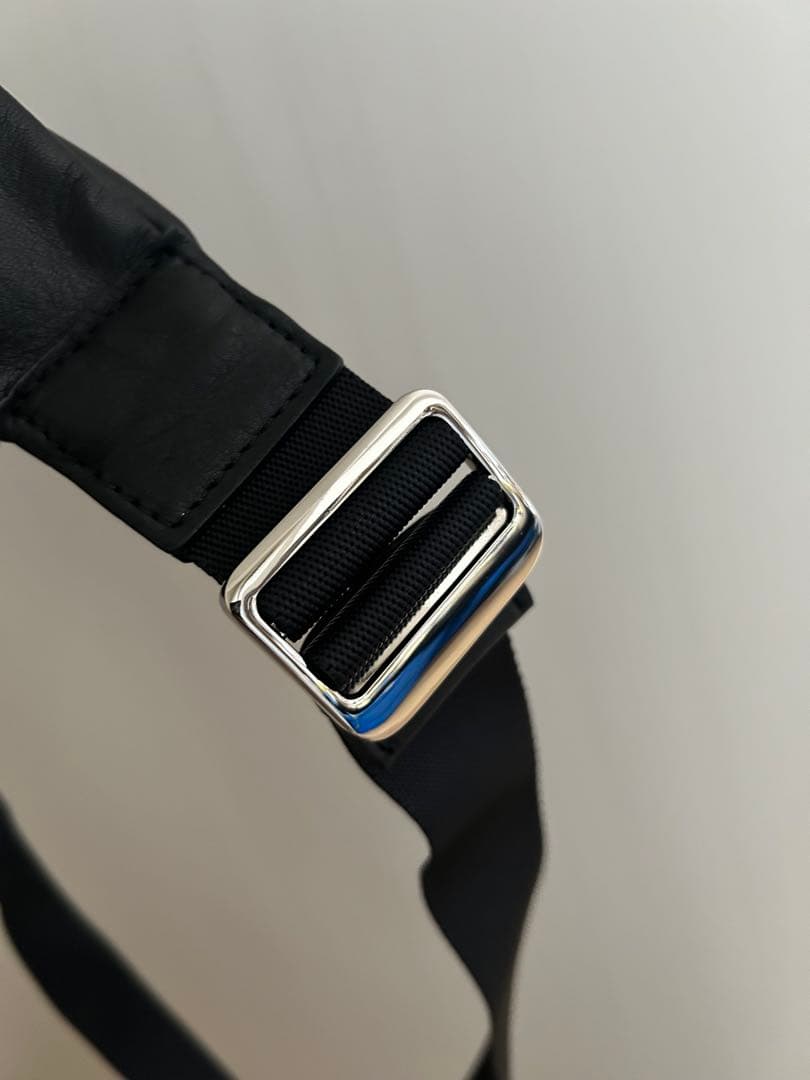 美品　russet ソフトレザーラウンドショルダーバッグ　ブラック