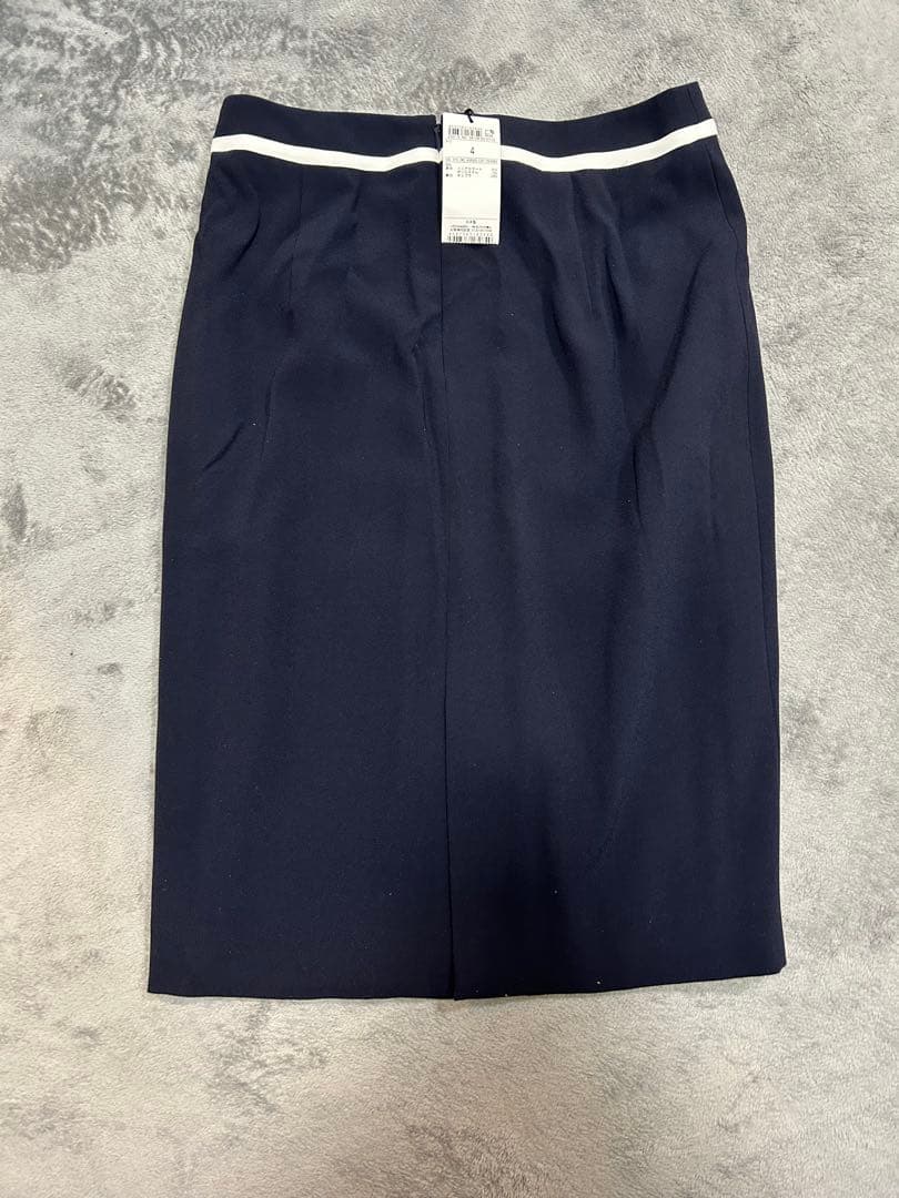 BEIGE Cindy ペイジ　シンディ　タイトスカート　サイズ4 ネイビー