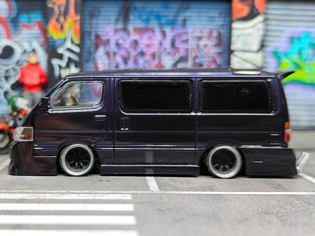 トミカ改造 トヨタ ハイエース 100系 フルエアロ トミカリミテッド