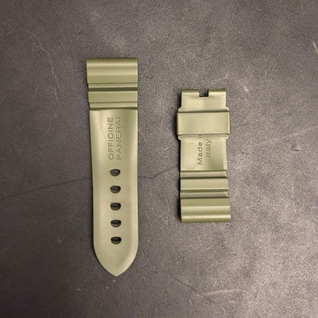 美品　OFFICINE PANERAI カーキ　ラバーベルト