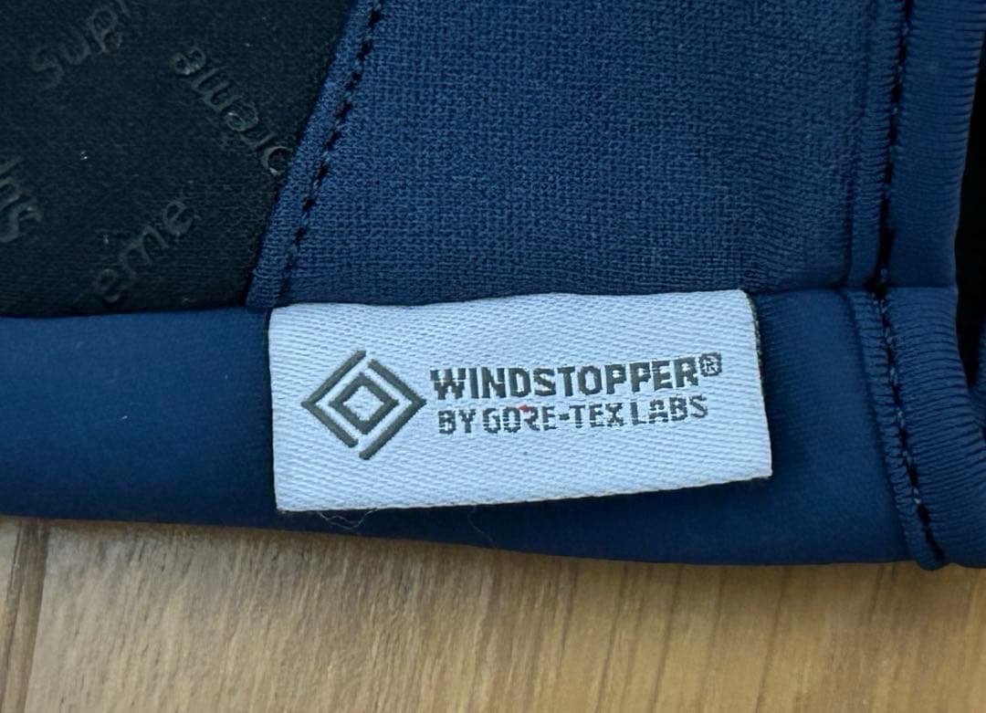 シュプリーム ゴアテックスウインドストッパー ジップグローブM手袋