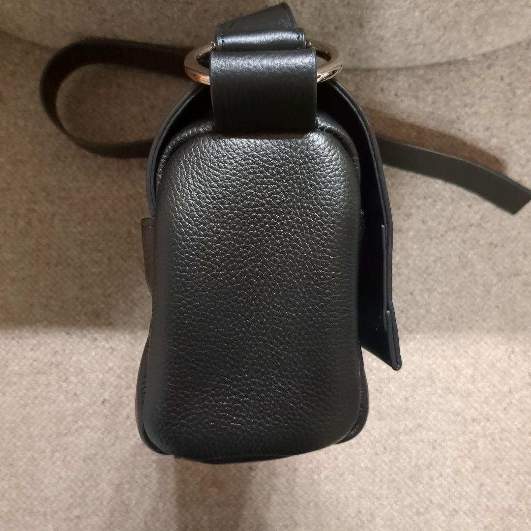 BEARDSLEY　ショルダーバッグ　ボディバッグ　ブラック