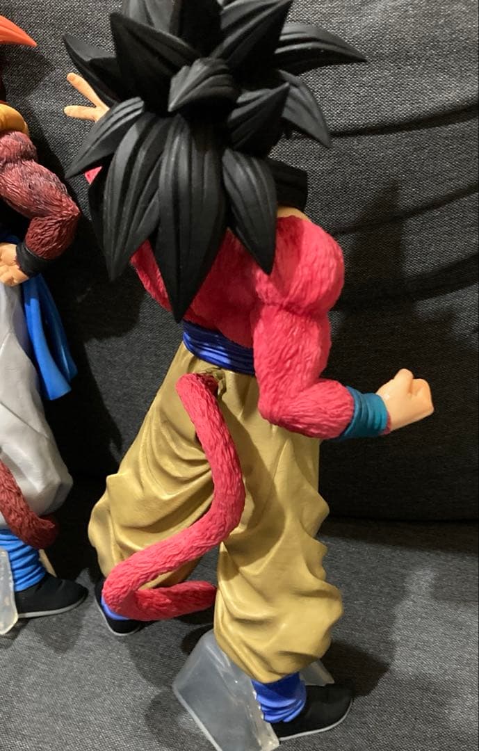 ドラゴンボールフィギュア　一番くじ　グレイテストサイヤン　超サイヤ人4