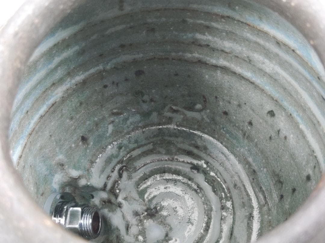 愛嬌のある陶器の亀の焼酎サーバー ディスペンサー 陶器の置物 実用