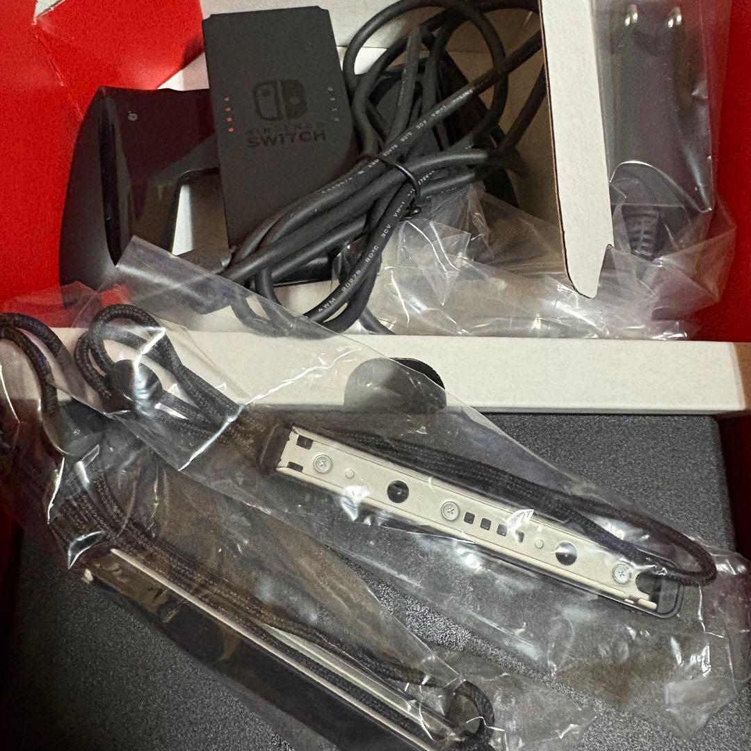 Nintendo Switch 本体 標準モデル 美品 付属品完備 箱あり