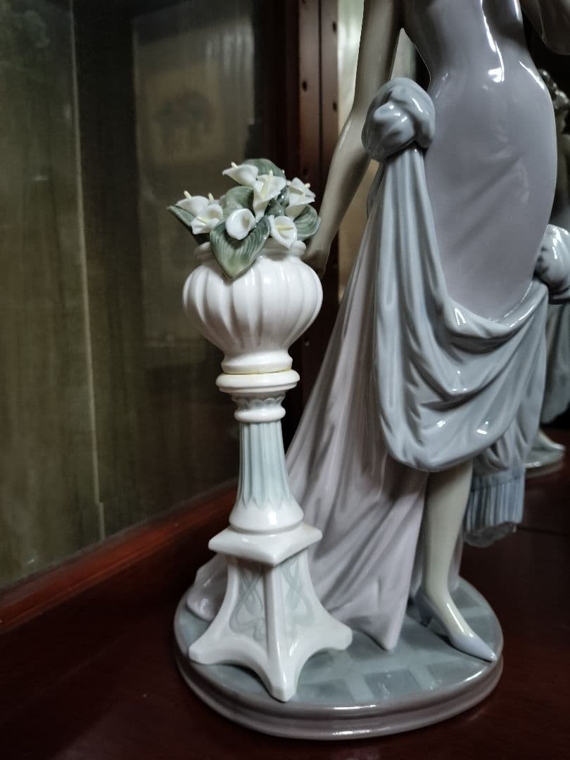 専用です！】【欠けあり】リヤドロ 大型 陶器人形 貴婦人 No.5377