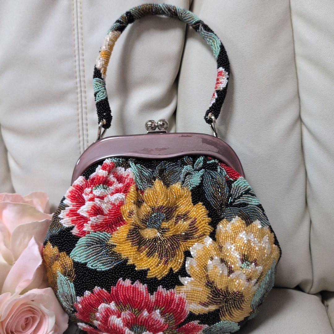 はな　ビーズ和装バック　花柄刺繍 　がま口バッグ　美品