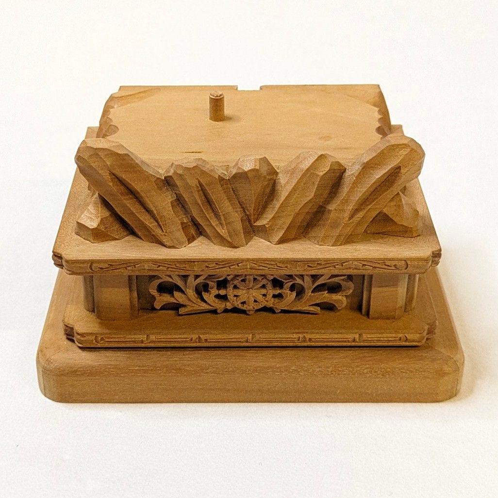 セール最終日・新品】 不動明王 総白檀 上彫 総高さ約21㎝ 台付 不動様