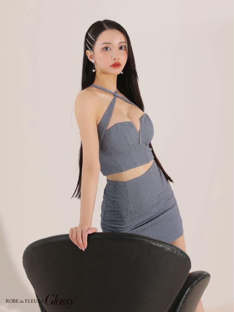 Glossy クロスホルターネック キャバドレス