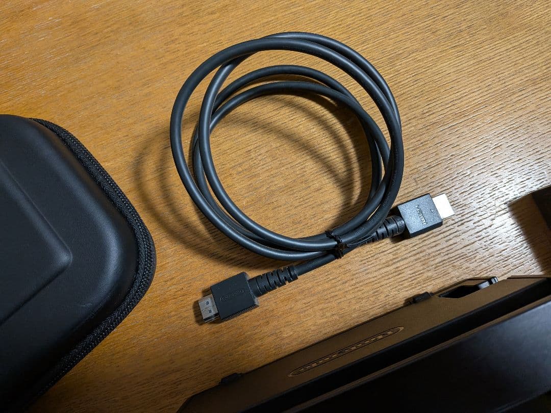 中古品　Nintendo Switch 赤/青 本体