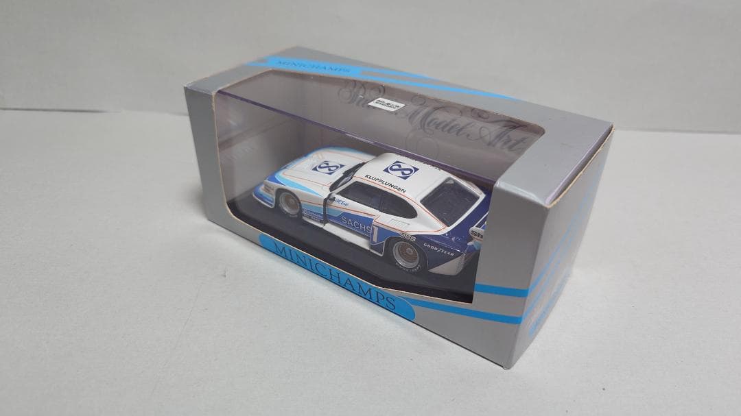 ミニチャンプス Minichamps フォード カプリ ターボ GR.5