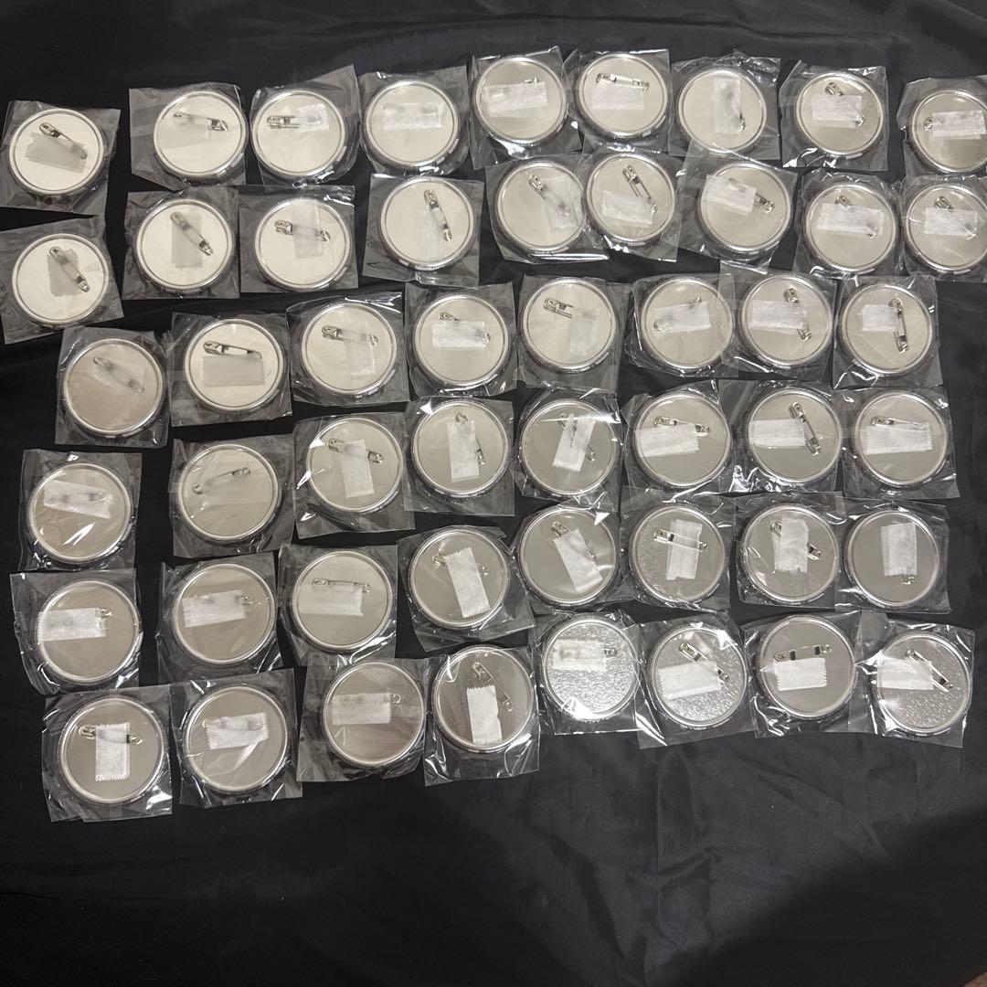 黒執事 寄宿学校編 セバスチャン 缶バッジ　50点まとめ売り