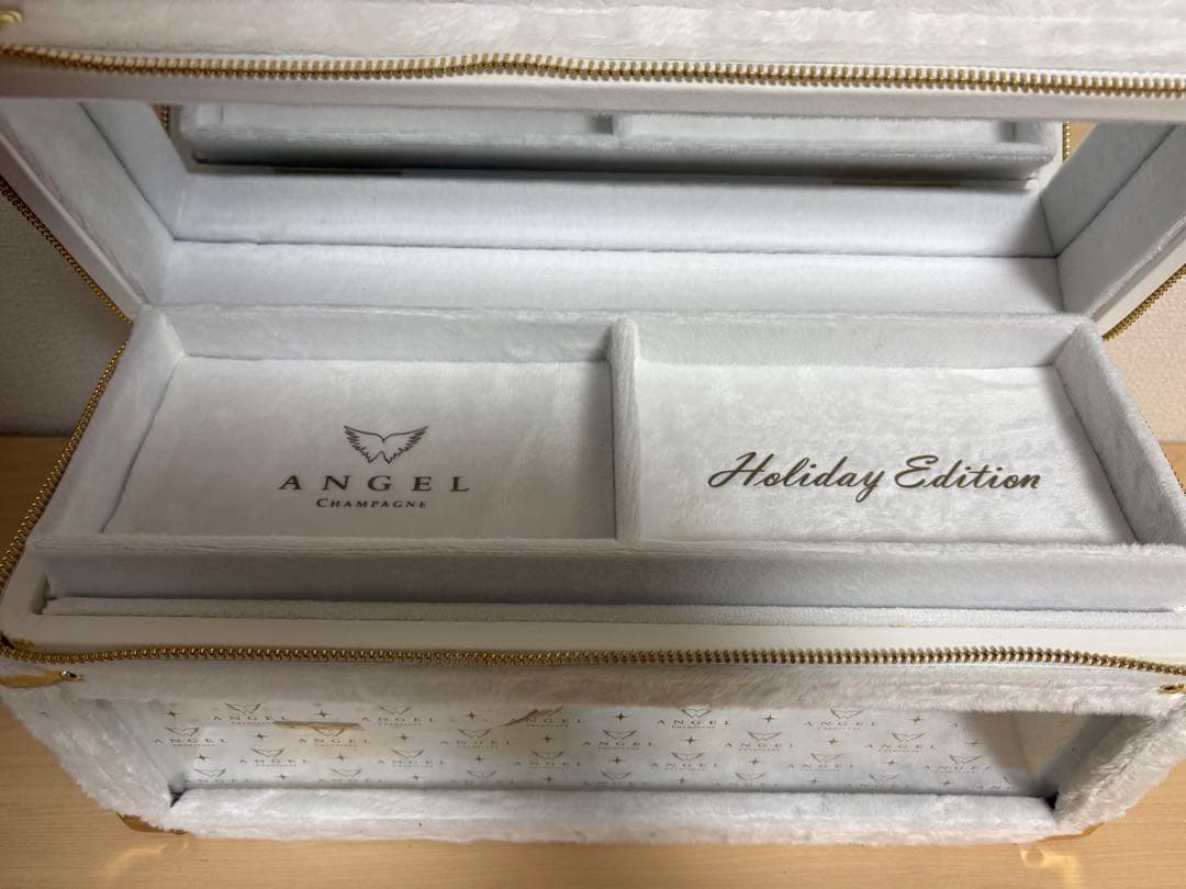 エンジェルホリデーエディションロゼホワイト ファージップタイプ 限定