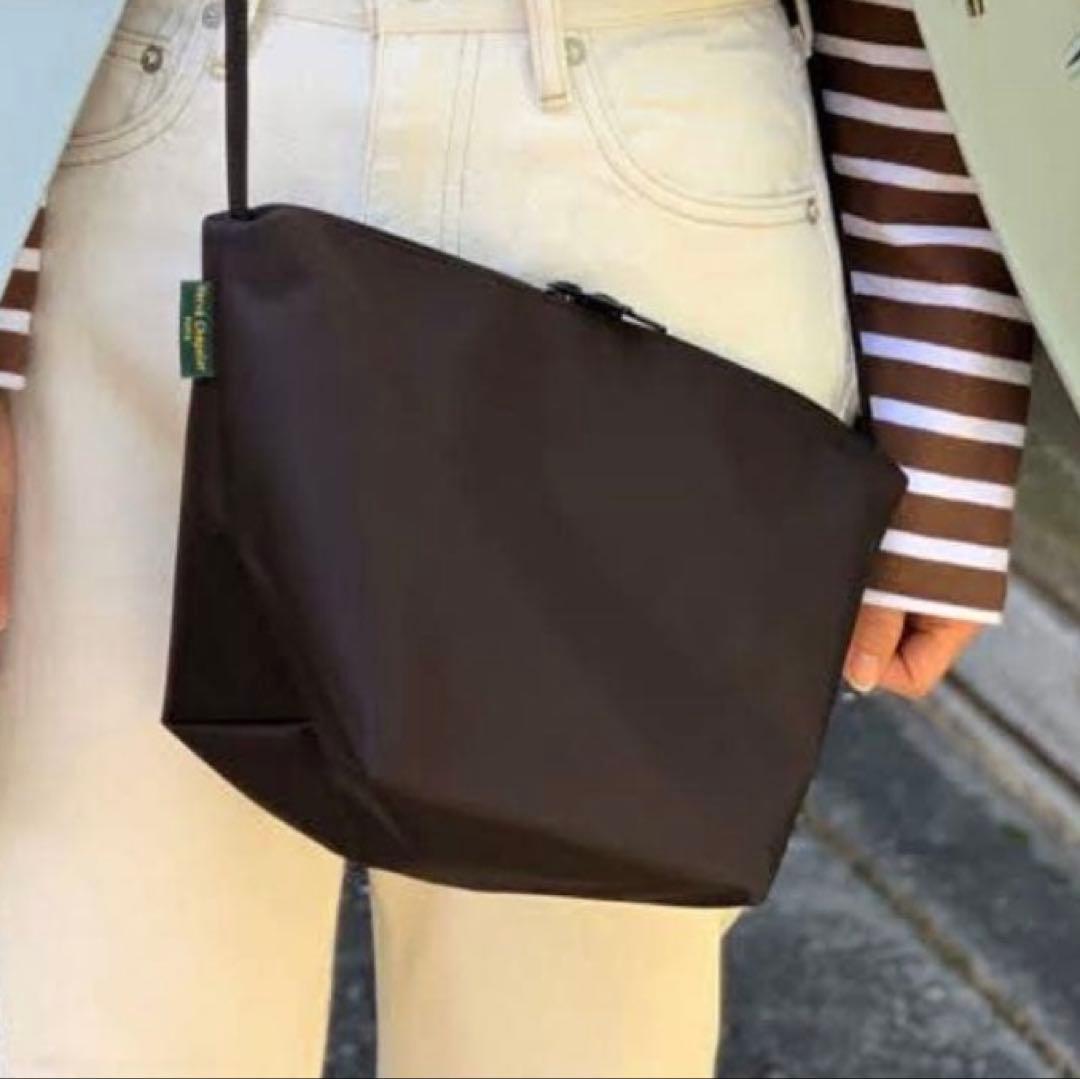 美品　エルベシャプリエ ビッグポシェット ブラック（NOIR）