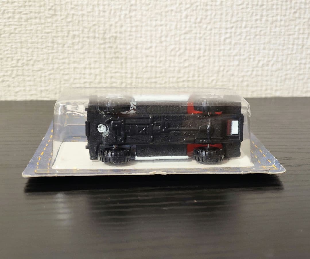 未開封　TOMICA 　トミカ　三菱パジェロ　白色　ブリスターパック