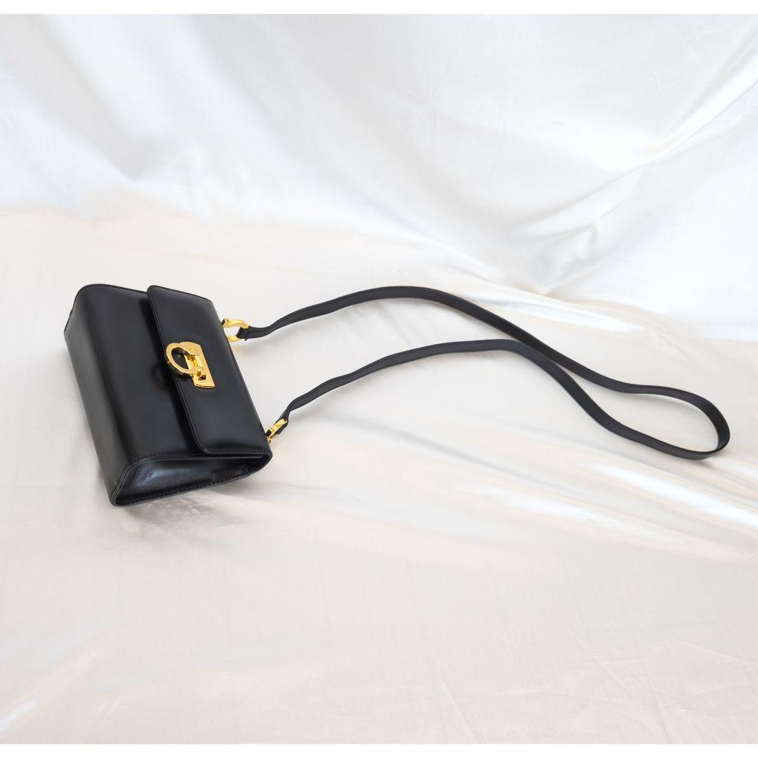 【極美品】 Ferragamo ガンチーニ ミニ ショルダーバッグ 保存袋付き