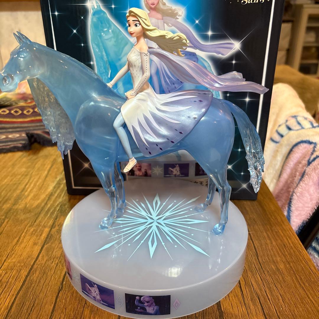 エルサと青い馬 フィギュア　ピーターパン　ラストワンセット