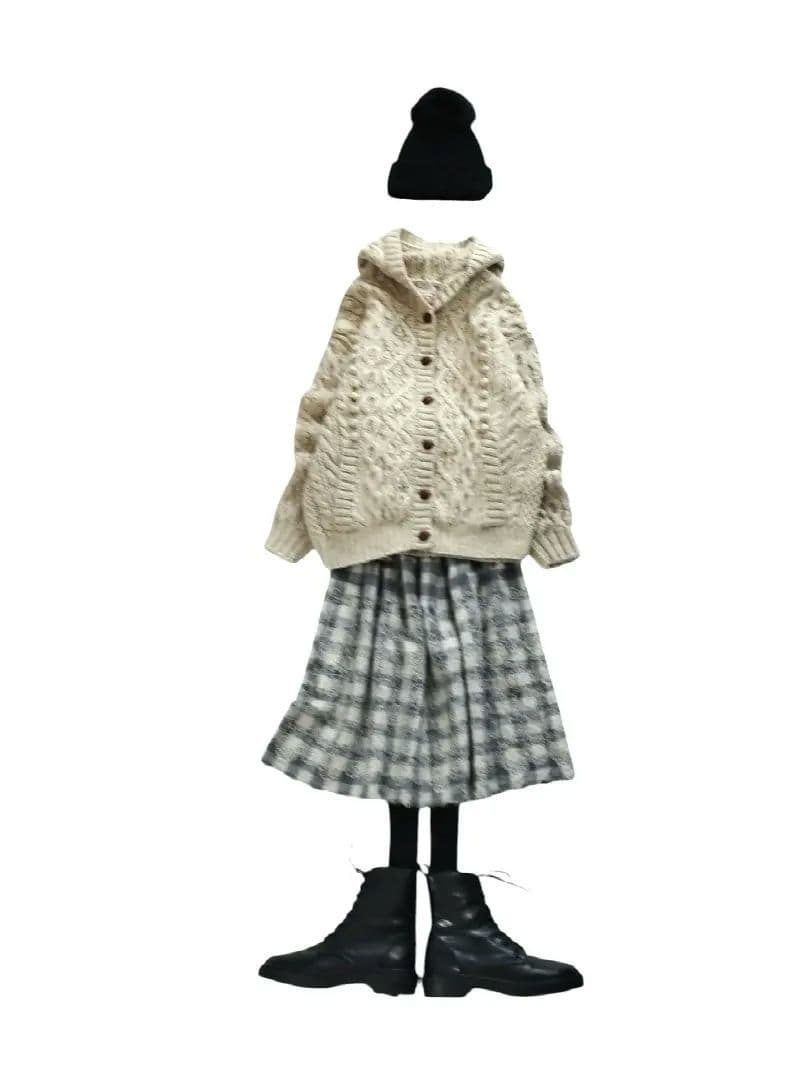 45R✨刺繍入りウール スカート