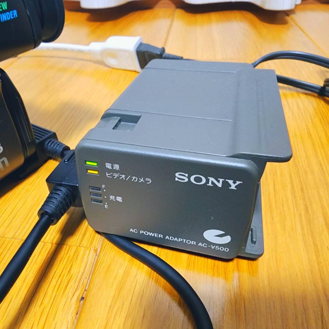 【動作確認済】SONY 高画質 Hi8 ビデオカメラ CCD-TR3 セット