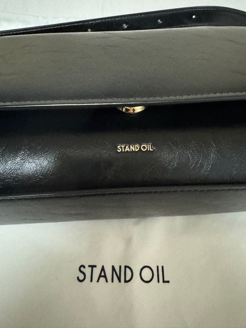 STAND OIL ブラックショルダーバッグ
