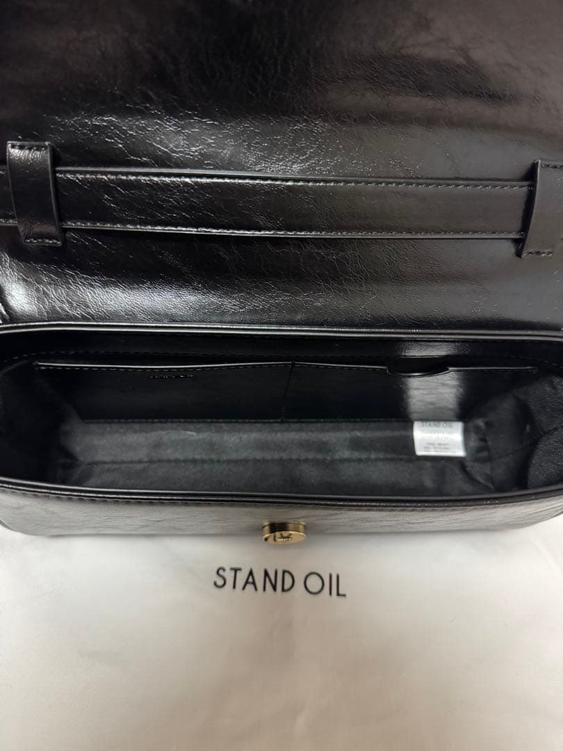STAND OIL ブラックショルダーバッグ
