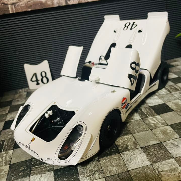 1/18 コレクション AUTOart ポルシェ 908/02 スティーブ・マックイーン