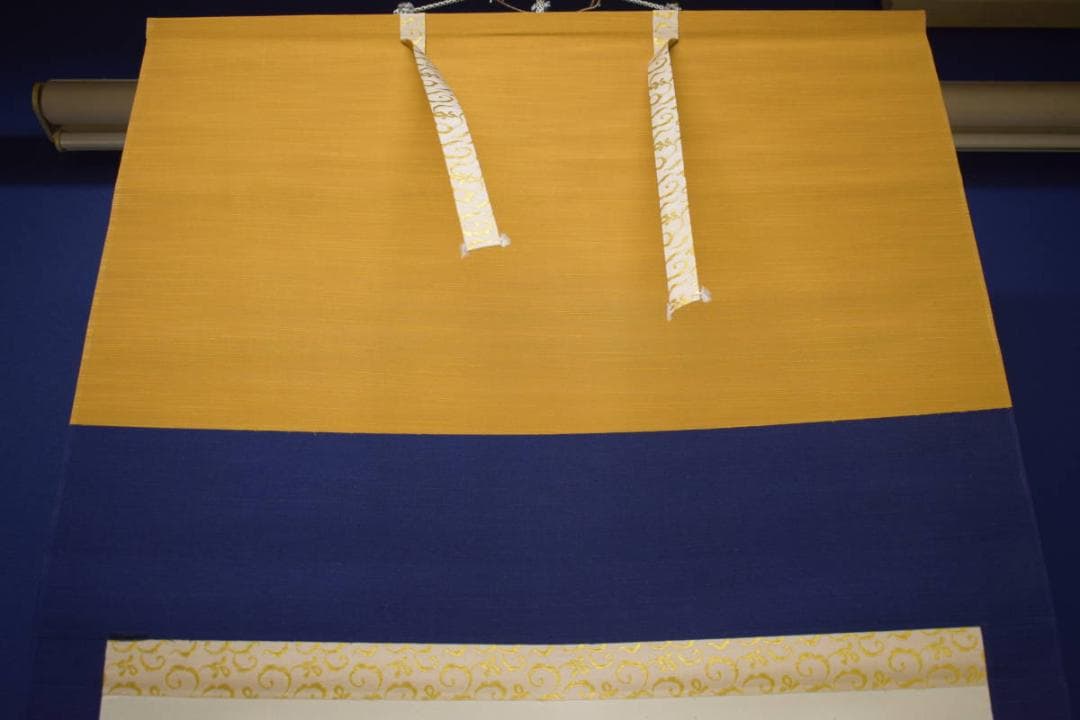 真作/下村為山/金魚画賛/扇面/軸先紫檀/桐極箱付/布袋