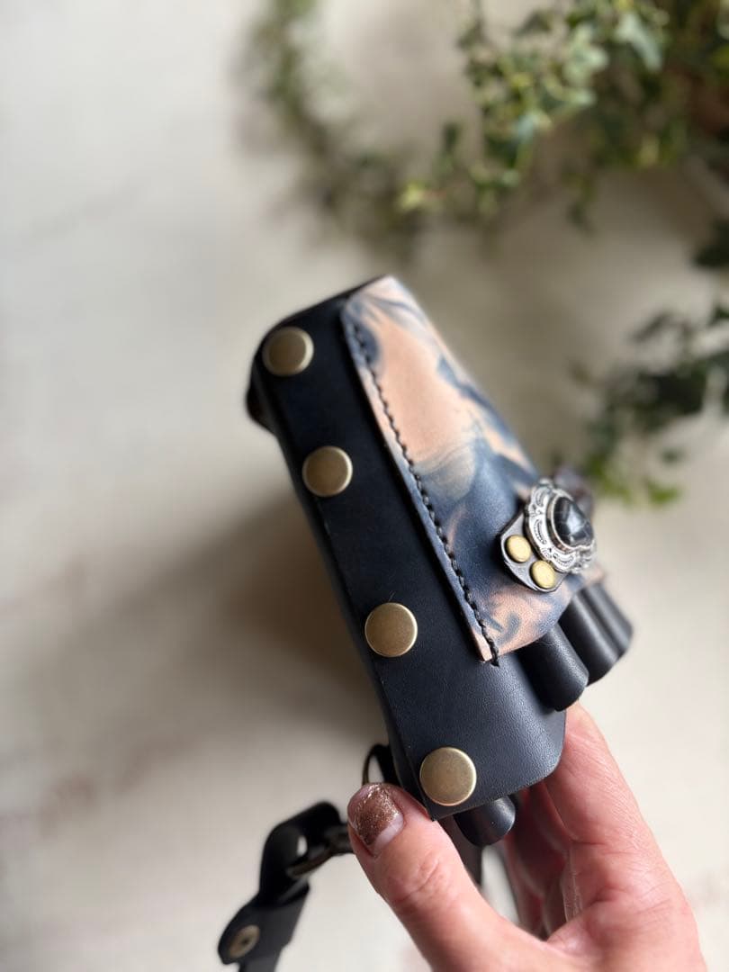 手染めブラックマーブルの大容量シザーケース