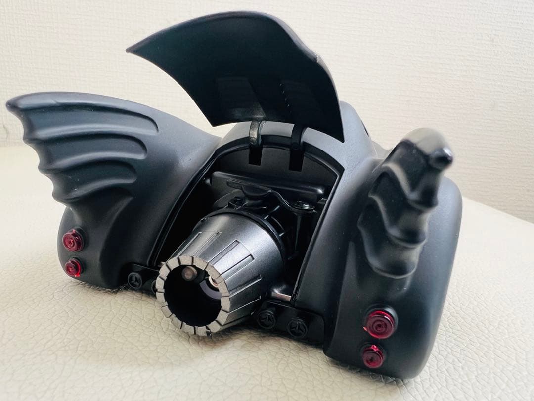 1:24 1989年映画版合金製バットモービル（新品.組立不要）