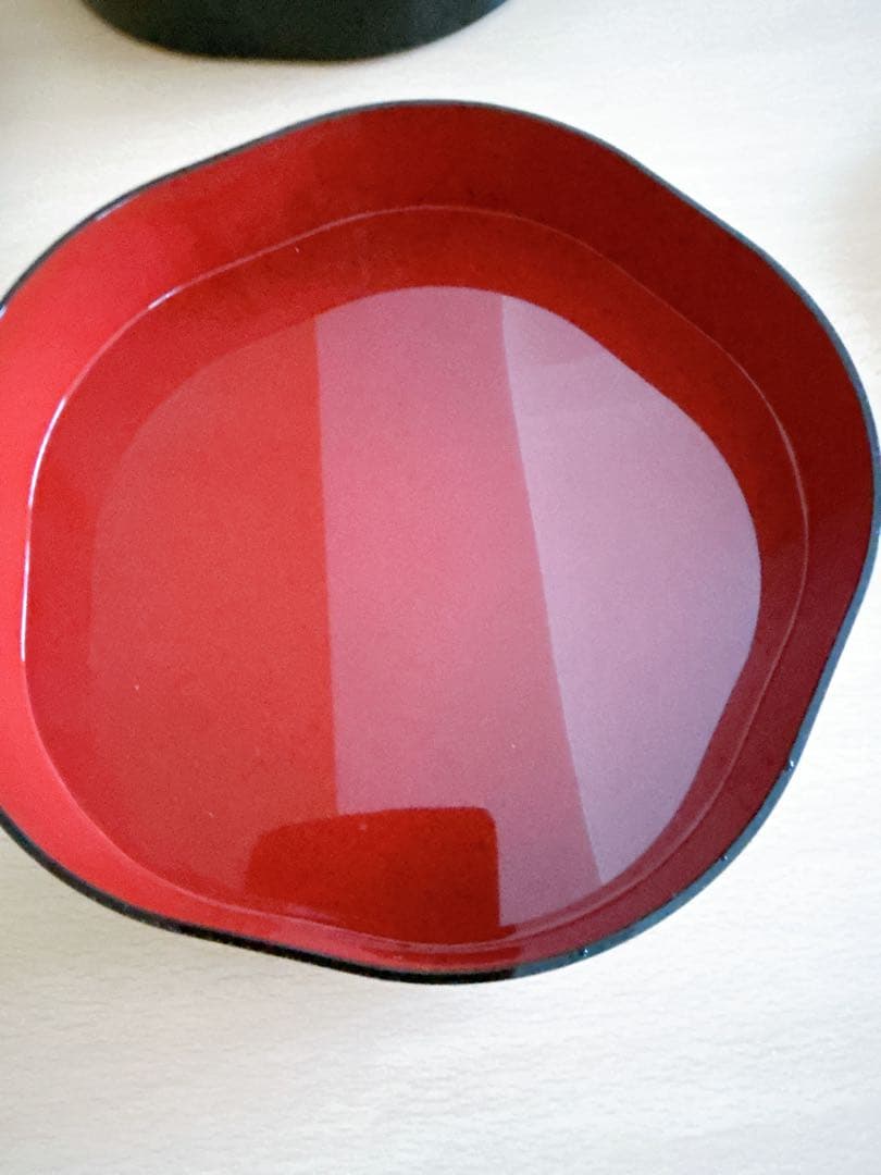 値下げ！！　八角形の二段重箱 黒地 金色装飾