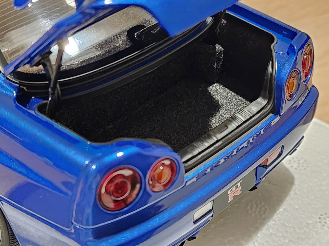 1/18 日産スカイラインGT-R(BNR34) AUTOart