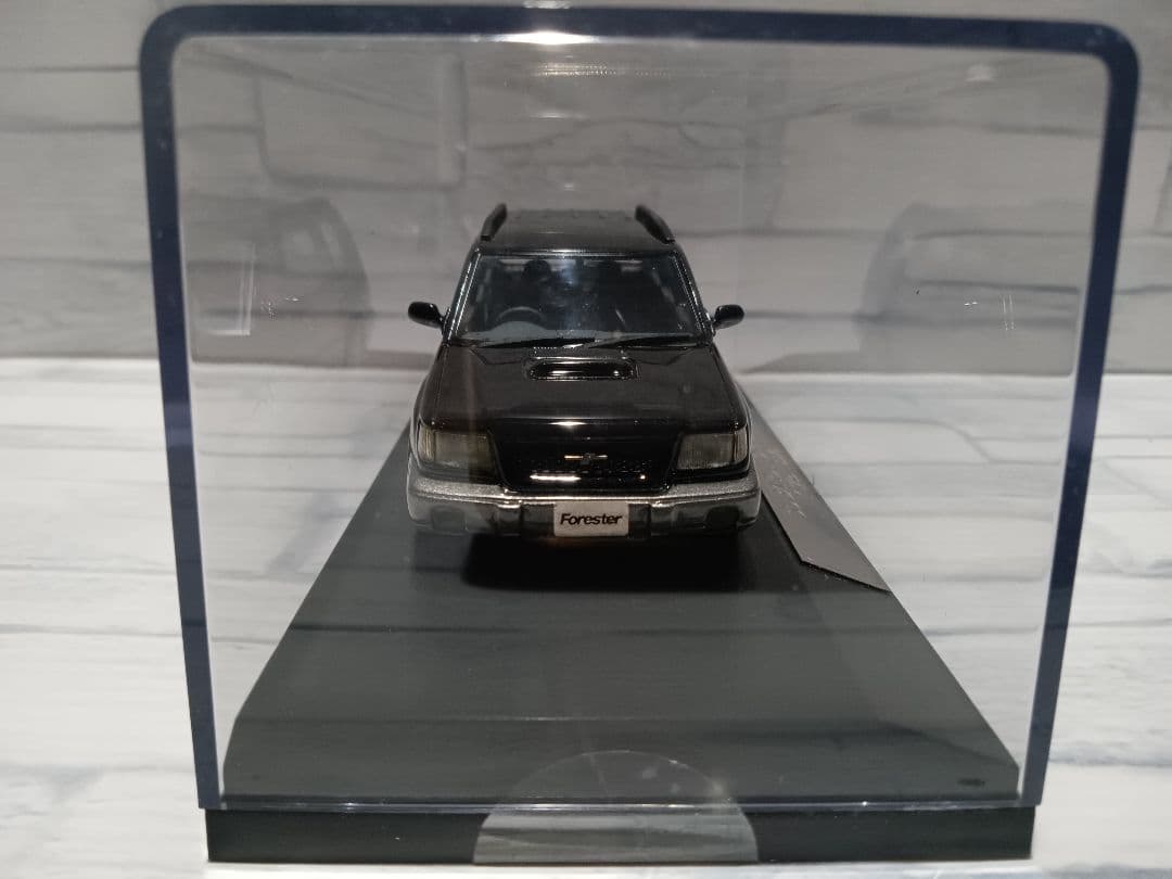 1/43 スバル　フォレスター　T/tb ミニカー　ブラックマイカ　2トーン