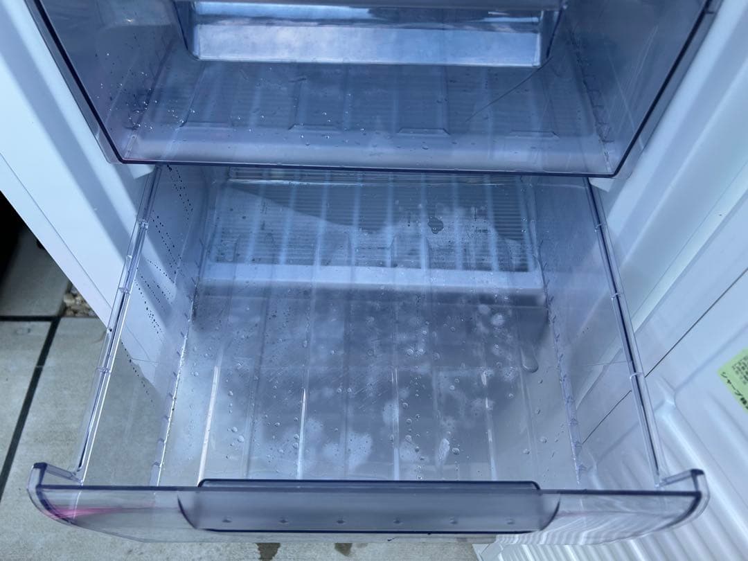 シャープ　SHARP FJ-HS17X 冷凍庫　6段式　ホワイト　送料込