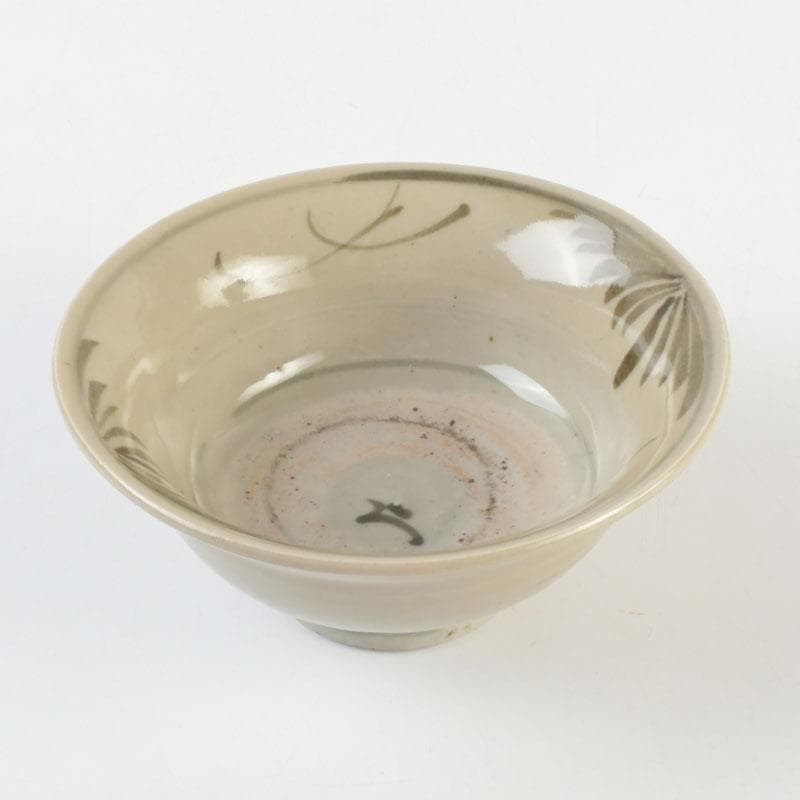 伊万里焼 出土品 鉄絵 草文 茶碗 共箱 V 9520