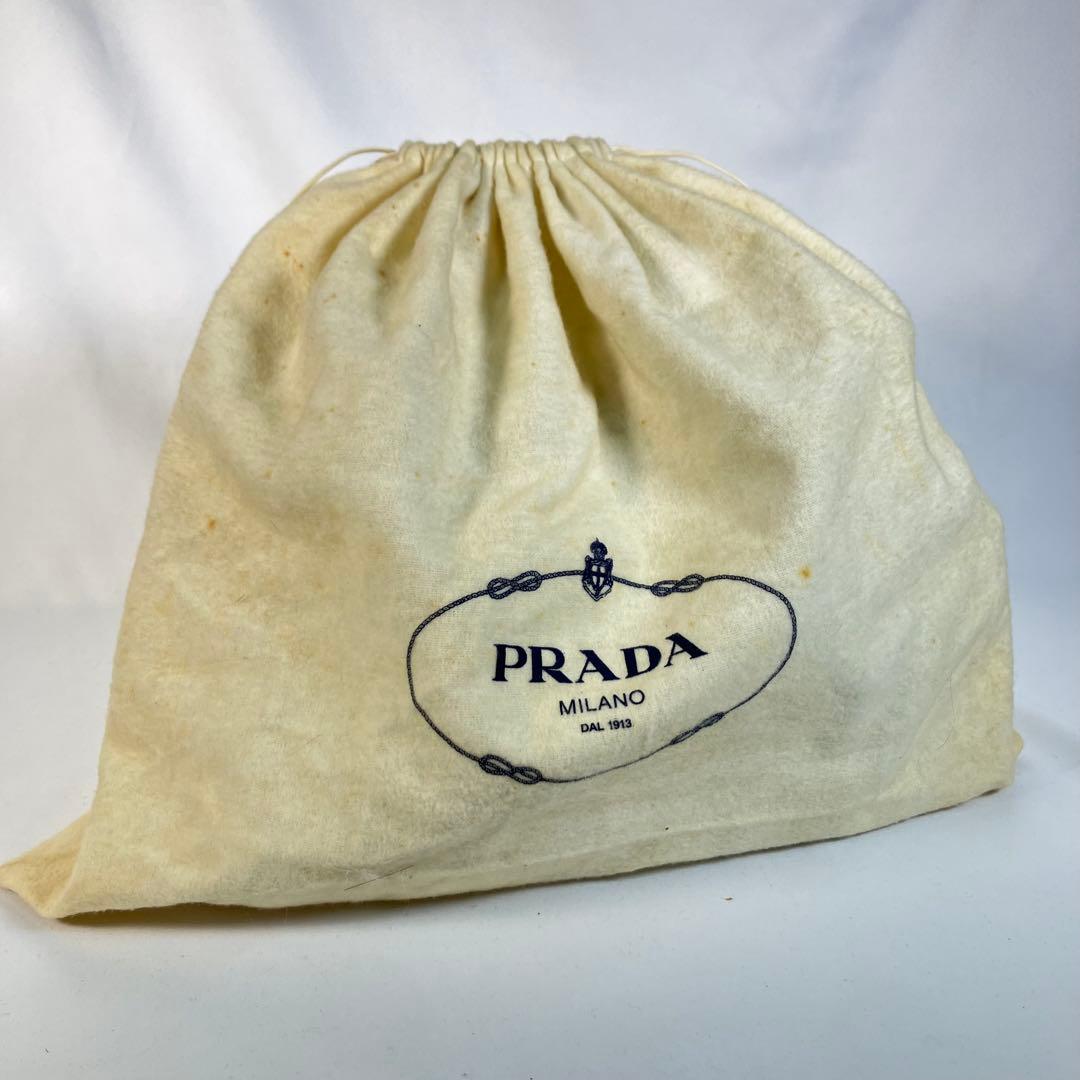 PRADA プラダ ショルダーバッグ セミショルダー 肩掛け レザー