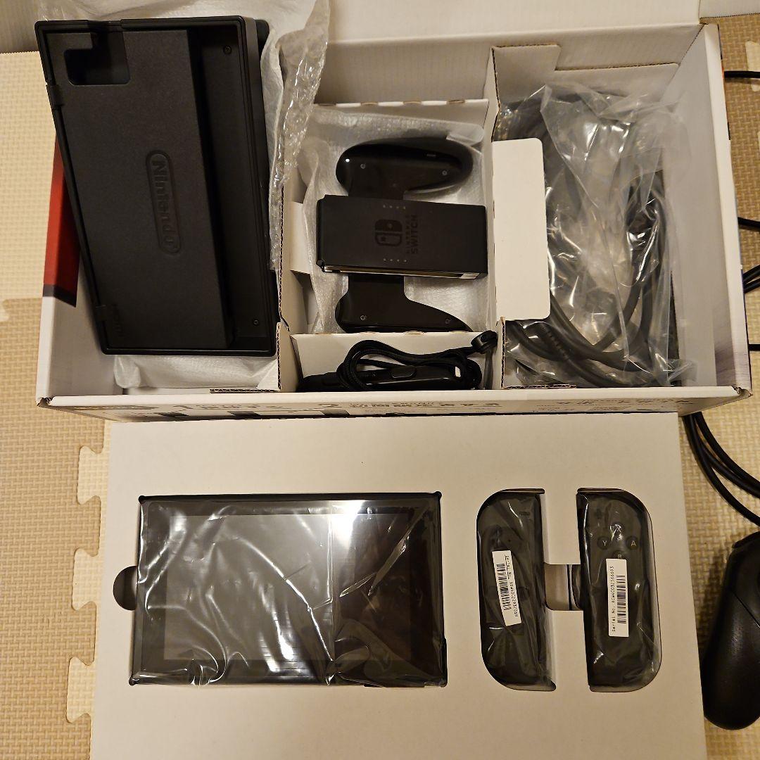 NintendoSwitch本体+純正プロコン+ジョイコン2セット+充電スタンド