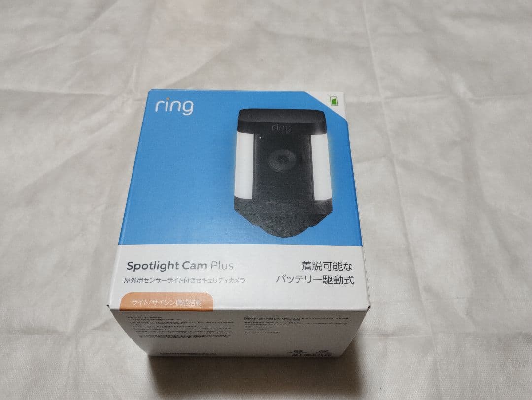 新品未使用】Ring Spotlight Cam Plus バッテリー駆動式